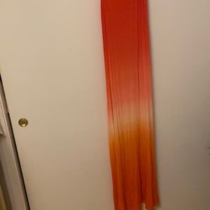 Maxi dress size small